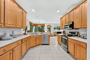 4 Lakeview Ln, Palm Coast, FL 32137 - Photo 9