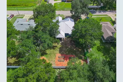 1031 E Walts Avenue, Deland, FL 32724 - Photo 37