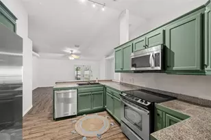 1031 E Walts Ave, Deland, FL 32724 - Photo 15