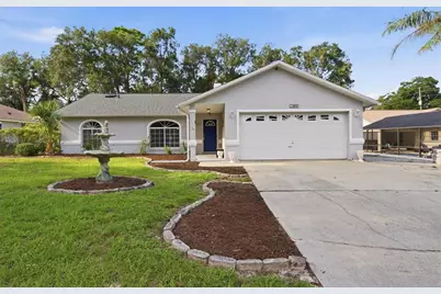 1085 E Wisconsin Avenue, Deland, FL 32724 - Photo 1