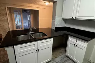 2552 Columbus St, Fort Myers, FL 33901 - Photo 3