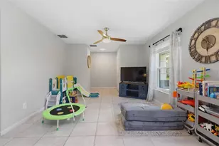 1004 Crescent Pkwy, Deland, FL 32720 - Photo 5