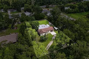 1555 Rowe Ln, Deland, FL 32720 - Photo 3