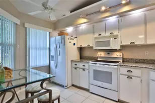 932 Meadow View Dr, Port Orange, FL 32127 - Photo 9