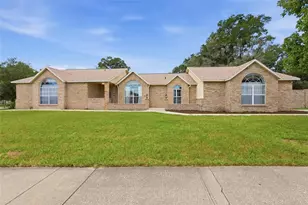 1095 E Wisconsin Ave, Deland, FL 32724 - Photo 1