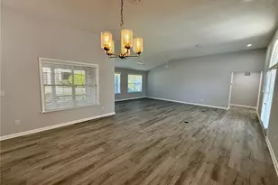 2410 S Glen Eagles Dr, Deland, FL 32724 - Photo 9