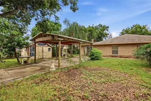 1098 E DeCarlo Dr, Deltona, FL 32725 - Photo 39