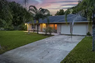 1098 E DeCarlo Dr, Deltona, FL 32725 - Photo 45