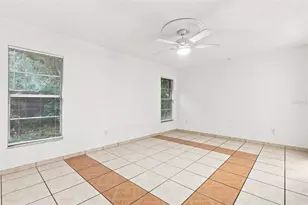 1098 E DeCarlo Dr, Deltona, FL 32725 - Photo 23