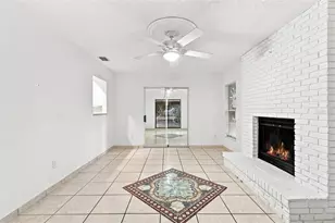 1098 E DeCarlo Dr, Deltona, FL 32725 - Photo 35