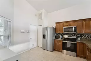 833 Delfino Pl, Lake Mary, FL 32746 - Photo 3
