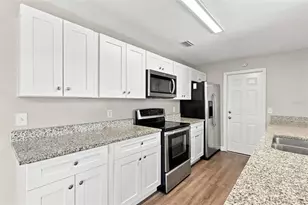 3307 Pine Tree Dr, Edgewater, FL 32141 - Photo 23