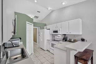 6 Roxland Ln, Palm Coast, FL 32164 - Photo 9