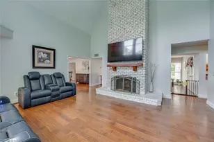 2081 Pennsylvania Dr, Deland, FL 32724 - Photo 11