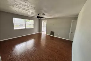 1187 Malone Ct, Deltona, FL 32725 - Photo 3