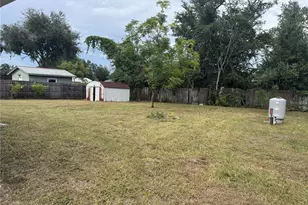 393 Walnut Ave, Orange City, FL 32763 - Photo 25