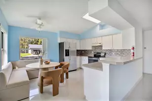 561 15th St, Holly Hill, FL 32117 - Photo 7