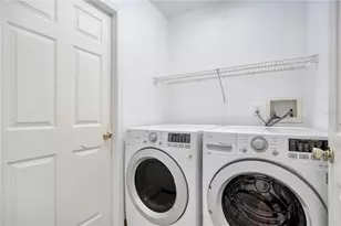 561 15th St, Holly Hill, FL 32117 - Photo 21
