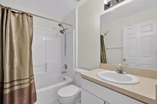 25 Rymshaw Dr, Palm Coast, FL 32164 - Photo 17