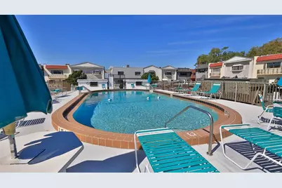 625 N Halifax Avenue #15, Daytona Beach, FL 32118 - Photo 3