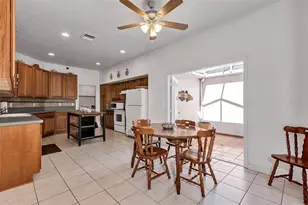 4958 Portsmouth St, Tavares, FL 32778 - Photo 11