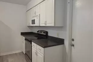 652 W Minnesota Ave, Deland, FL 32720 - Photo 9