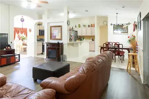 1306 Island Cove Dr, Deland, FL 32724 - Photo 9