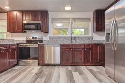 355 W Wisconsin Avenue, Orange City, FL 32763 - Photo 13