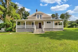 903 E New York Ave, Deland, FL 32724 - Photo 1