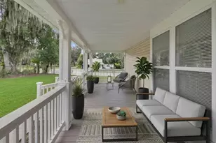 903 E New York Ave, Deland, FL 32724 - Photo 37