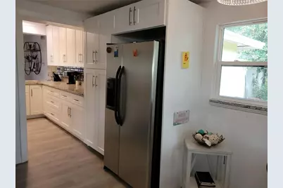 906 E Wisconsin Avenue, Deland, FL 32724 - Photo 9