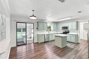 1095 S Ridgewood Ave, Deland, FL 32720 - Photo 13