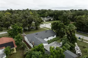 1004 N Camphor Ln, Deland, FL 32720 - Photo 3