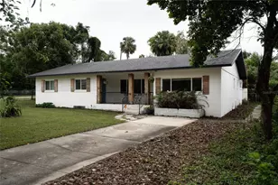 1004 N Camphor Ln, Deland, FL 32720 - Photo 25