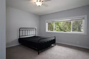 1004 N Camphor Ln, Deland, FL 32720 - Photo 17