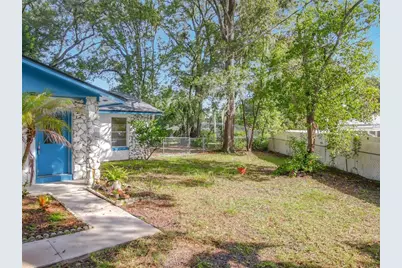 606 W Tall Pine, Deland, FL 32724 - Photo 7
