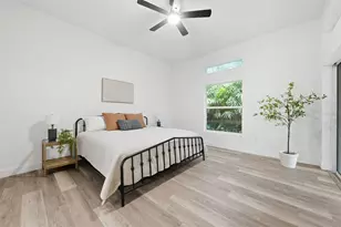 2071 Friar Tuck Ln, Orange City, FL 32763 - Photo 13