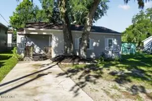 846 State Ave, Holly Hill, FL 32117 - Photo 1