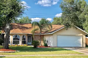 440 Berwick Cir, Deland, FL 32724 - Photo 1