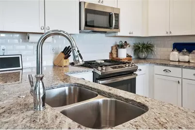 560 Adenmore Terrace, Deland, FL 32724 - Photo 13