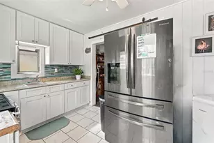 614 W Pennsylvania Ave, Deland, FL 32720 - Photo 5