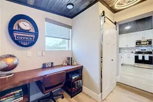 236 Emory Pl, Orlando, FL 32804 - Photo 9
