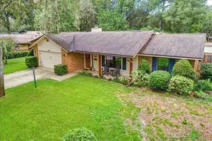 2040 Larchmont Dr, Deland, FL 32724 - Photo 9