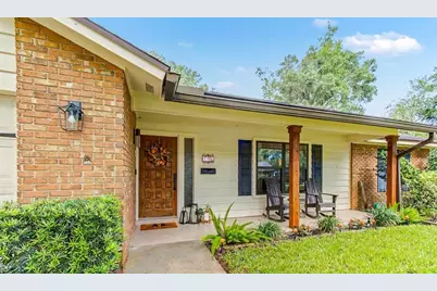 2040 Larchmont Drive, Deland, FL 32724 - Photo 1