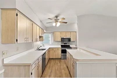 824 Radcliff Street, Deltona, FL 32725 - Photo 13