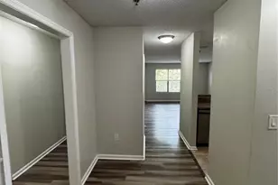 11901 4th Street N, Saint Petersburg, FL 33716 - Photo 3