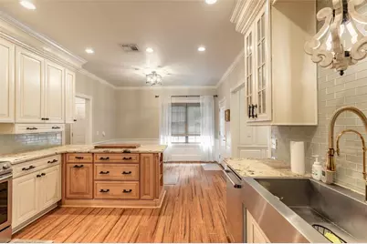 208 W Stetson Avenue, Deland, FL 32720 - Photo 13