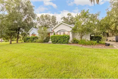 208 W Stetson Avenue, Deland, FL 32720 - Photo 3