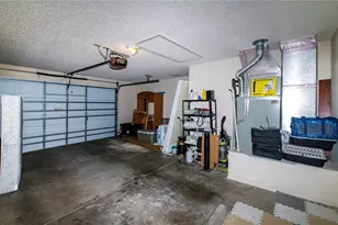 9291 SE 173rd Surrey Ln, The Villages, FL 32162 - Photo 13