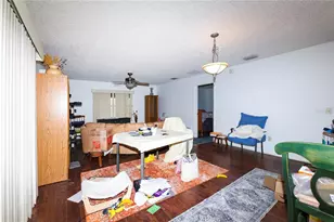 9291 SE 173rd Surrey Ln, The Villages, FL 32162 - Photo 5